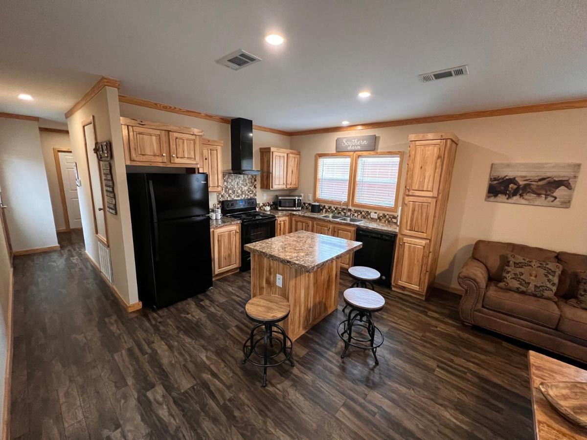 The Hideout Golf Club & Resort Lake Brownwood Экстерьер фото